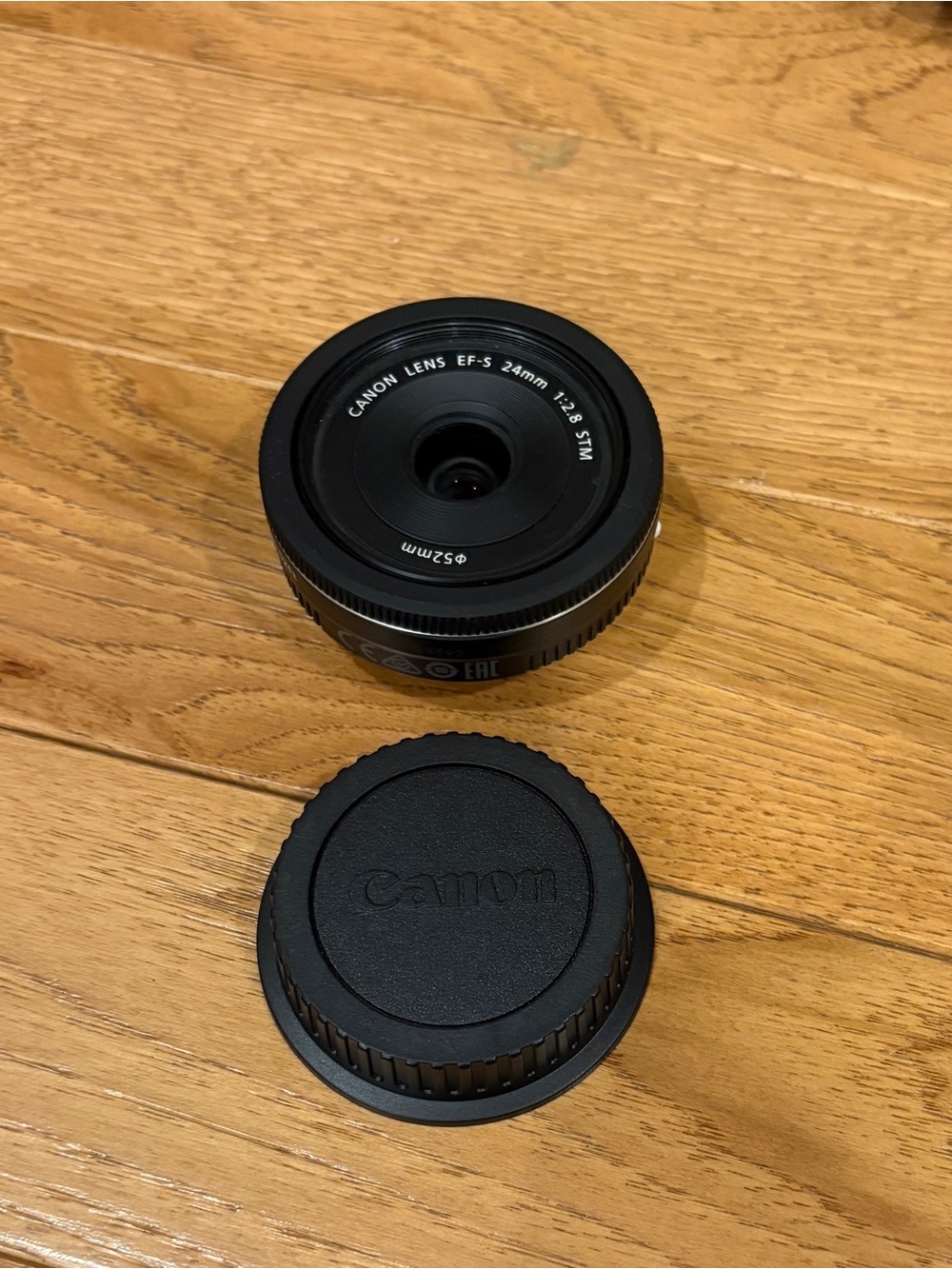 Canon EF-S 24mm f/2.8 STM Pancake Lens - Black